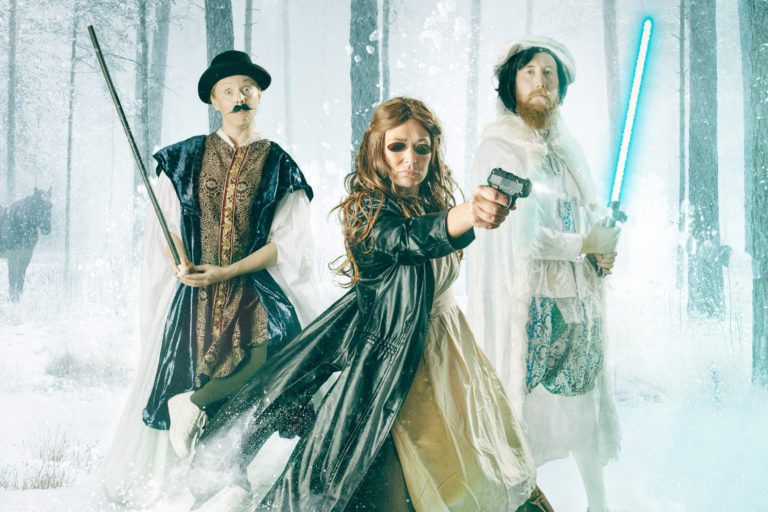 Tre nøtter 2022 liggende