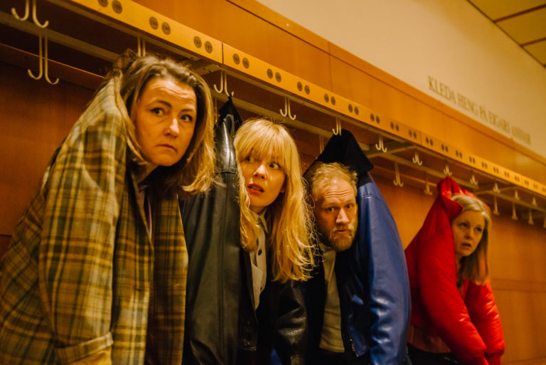 Ut Og Stjæle Scener 39